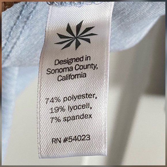 Athleta Flexlight Open Back Shirt! - Picture 8 of 11